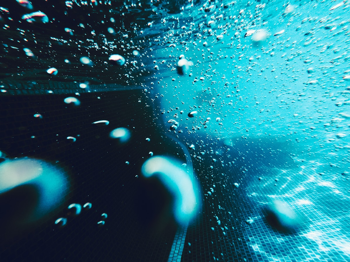 Détail sous-marin, bulles dans l'eau